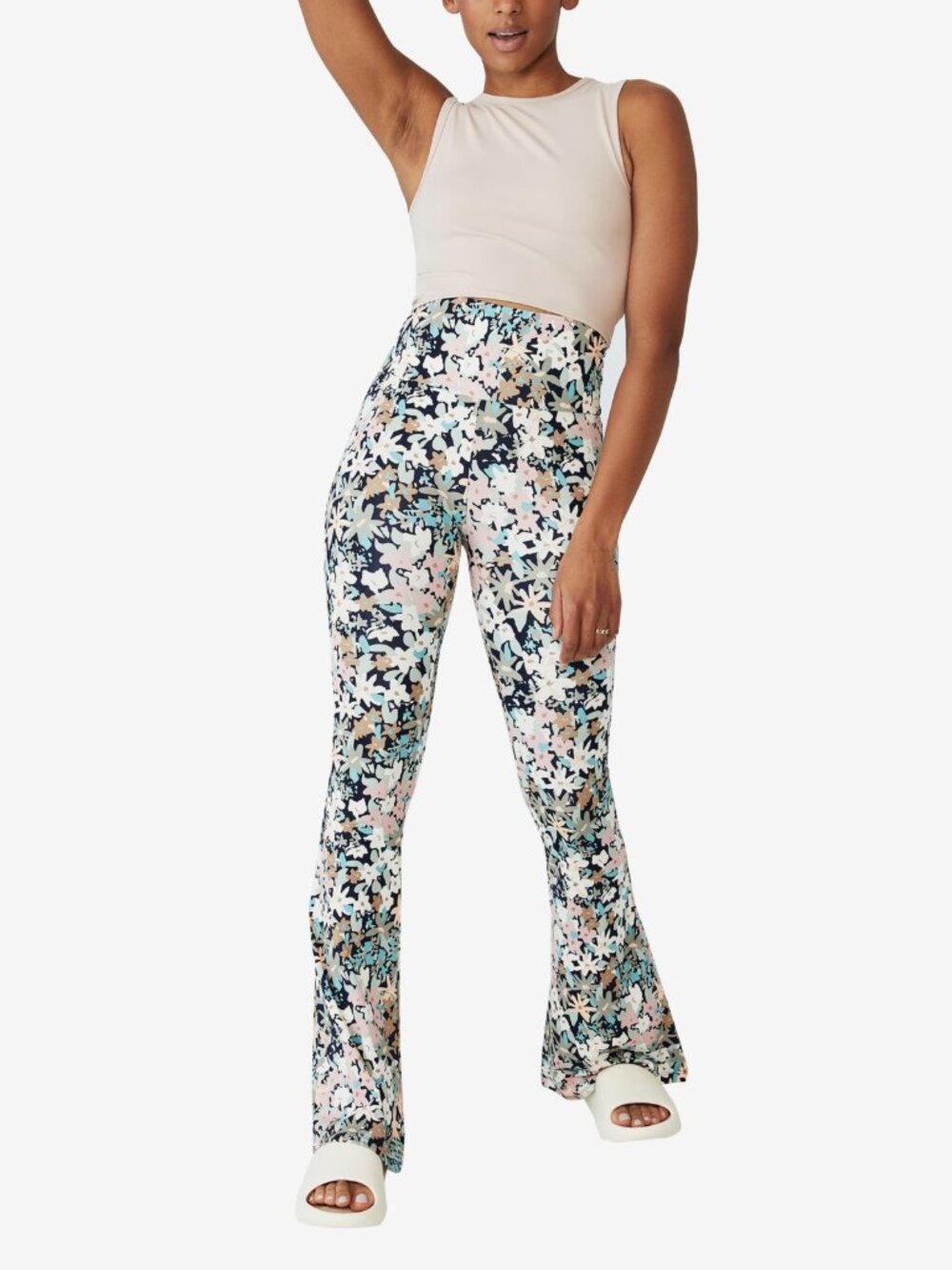 COTTON ON Womens Contouring Yoga Flare Pants
